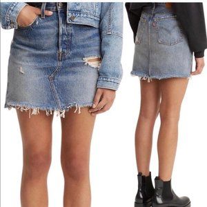 NWT Levi's High Rise Deconstructed Denim Skirt